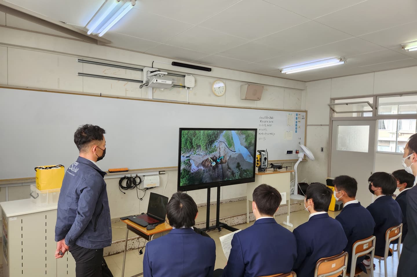 岐阜県立山県高等学校にて、令和４年度　関市・山県市合同説明会に参加しました。